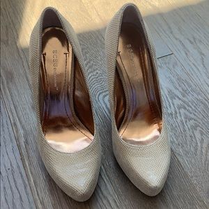 BCBGenerstion snake skin pumps